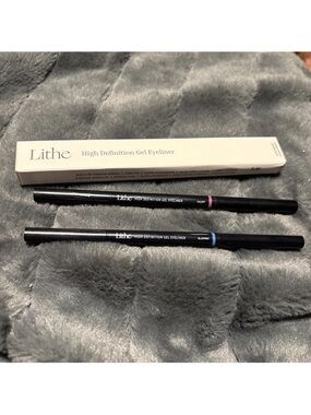 Lithe High Definition Gel Eyeliner Duo - Shades Blueprint and Galaxy.  New!